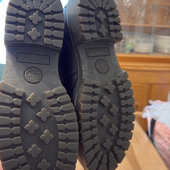 Timberland Women’s Black Winter Leather Boots with Gray Lining.  Size 8 - Picture 5 of 7